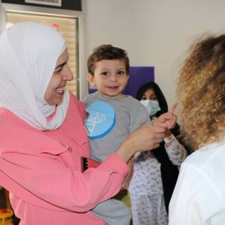 Bilder von Imad in der Kinderklinik: Bilder von Imad in der Kinderklinik: