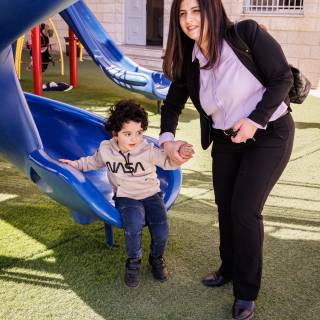 Für dieses Porträt können Sie folgendes Bildmaterial Honorarfrei nutzen: