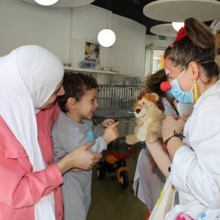 Bilder von Imad in der Kinderklinik: Bilder von Imad in der Kinderklinik: